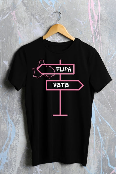 Camiseta básica Negra Flipa o Vete Señales